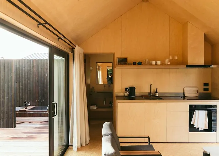 South - Brand New Build, Close To Town Hébergement de vacances